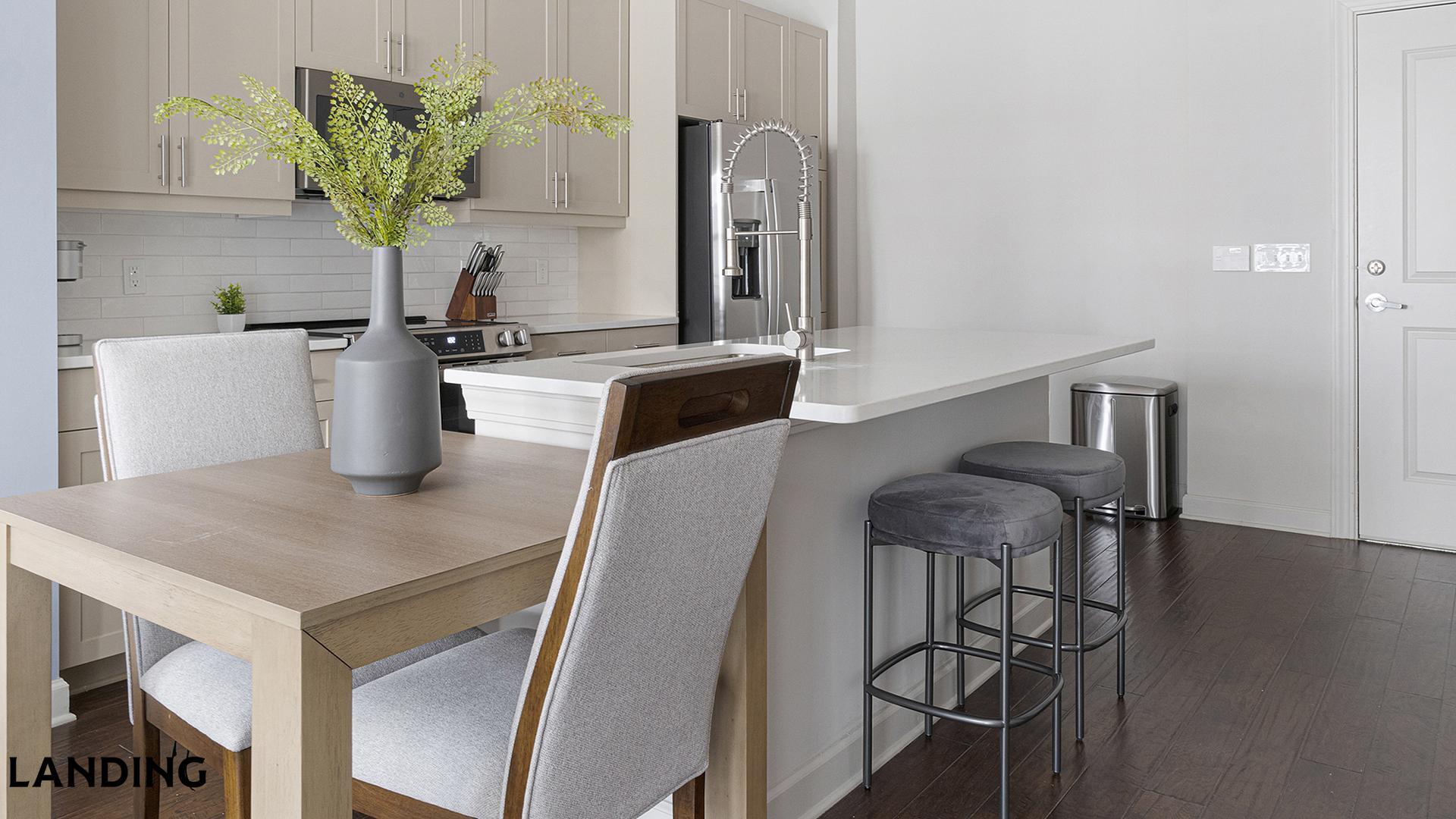 Building Photo - 2420 Peachtree Rd NW