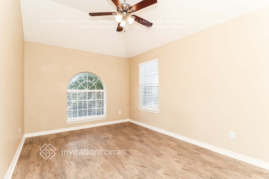 Building Photo - 1406 Chateau Ln