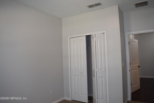 Building Photo - 247 Amistad Dr