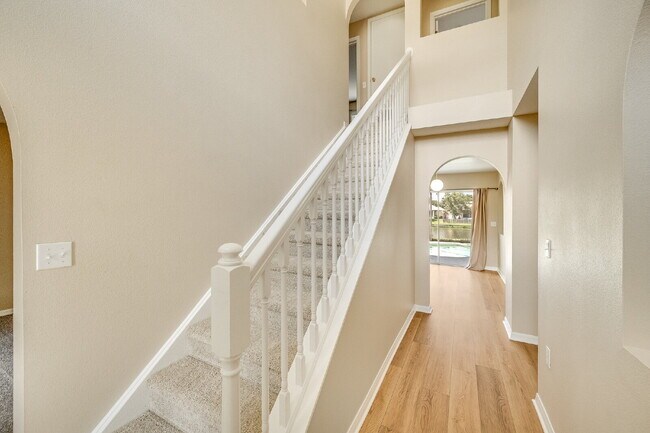 Building Photo - Brookshire at Heritage Oaks, Two-Story Pool Home with pond view!