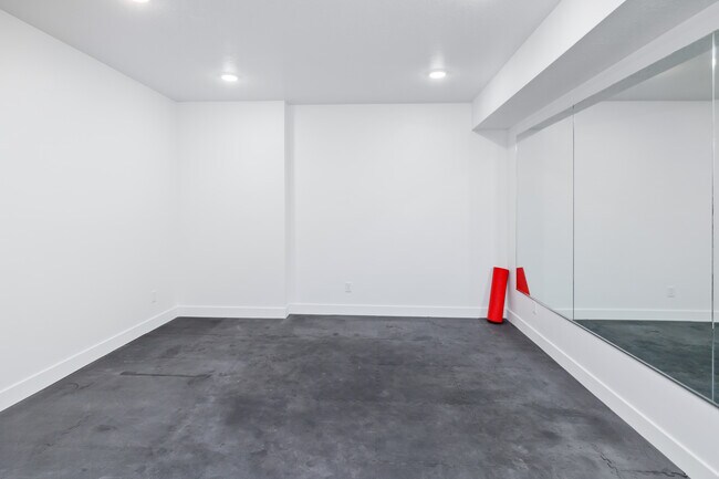 Building Photo - 277 S 1250 E
