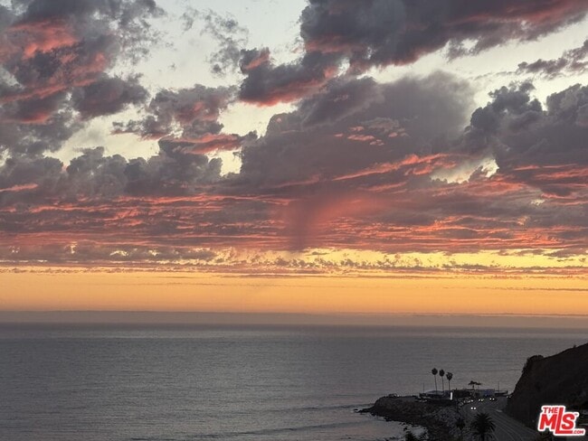 Building Photo - 18071 Coastline Dr