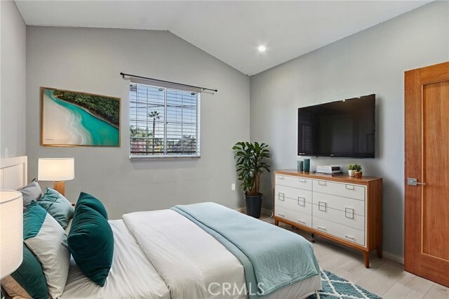 Building Photo - 24334 Crestlawn St