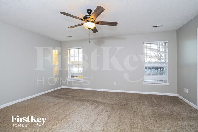 Building Photo - 513 Home Ave