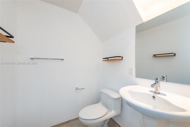 Building Photo - 60 SW 13th St