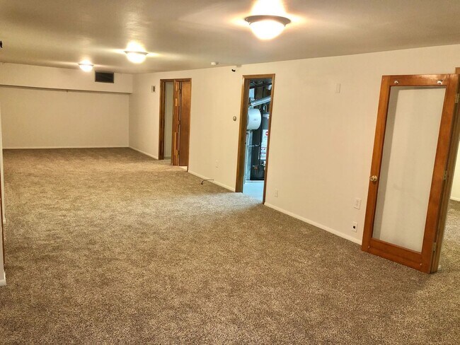 Building Photo - 2243 Cedarwood Dr