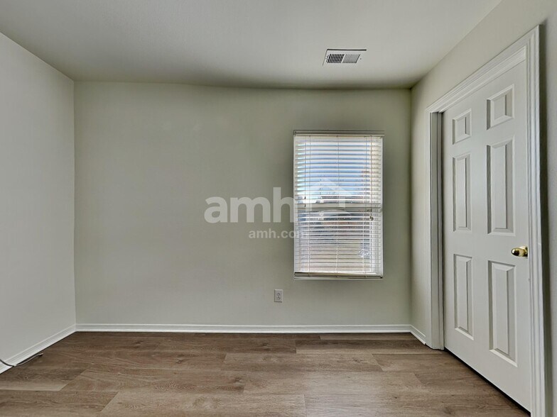 Building Photo - 8834 Kirkville Ln