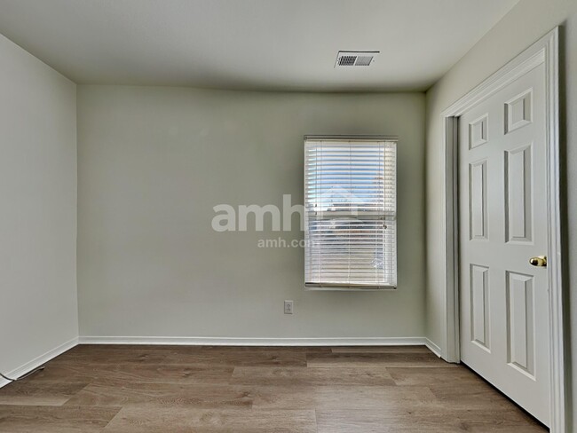 Building Photo - 8834 Kirkville Ln