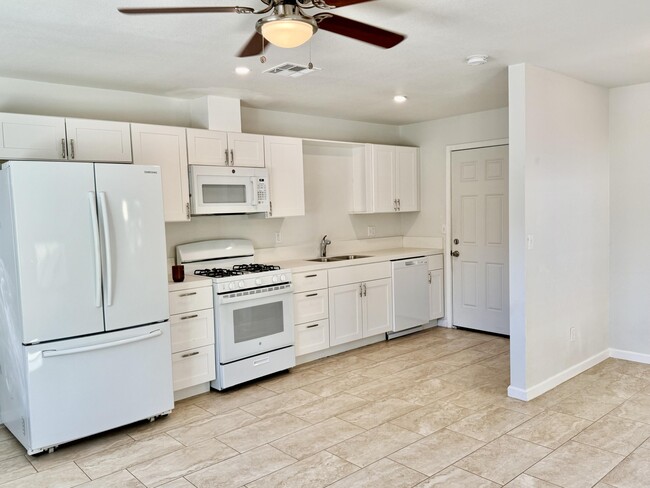 Building Photo - 52443 Tripoli Way