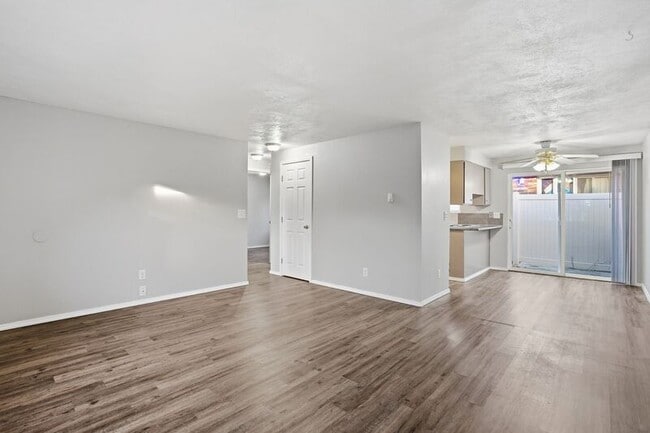 Building Photo - 1334 W Garland Ave