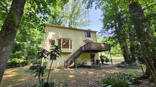 Building Photo - 310 Milesford Ct