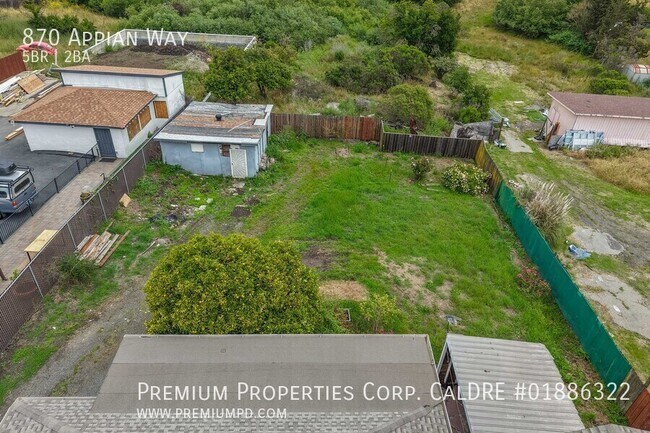 Building Photo - 870 Appian Way