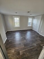 Building Photo - 307 N Governors Ave