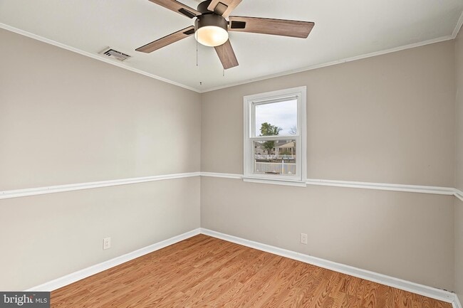 Building Photo - 137 E Susquehanna Dr