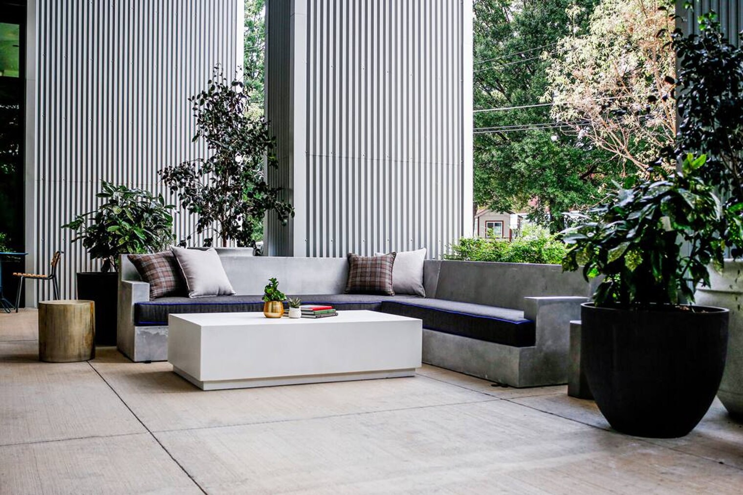 Building Photo - 1050 Brady Ave NW