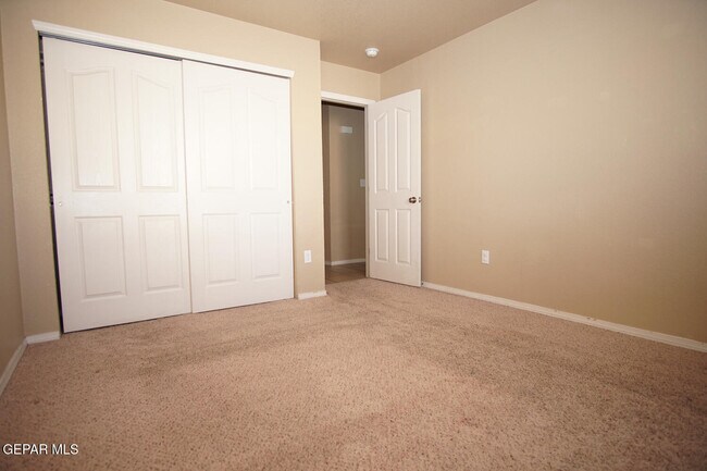 Building Photo - 14207 Otter Point Ct