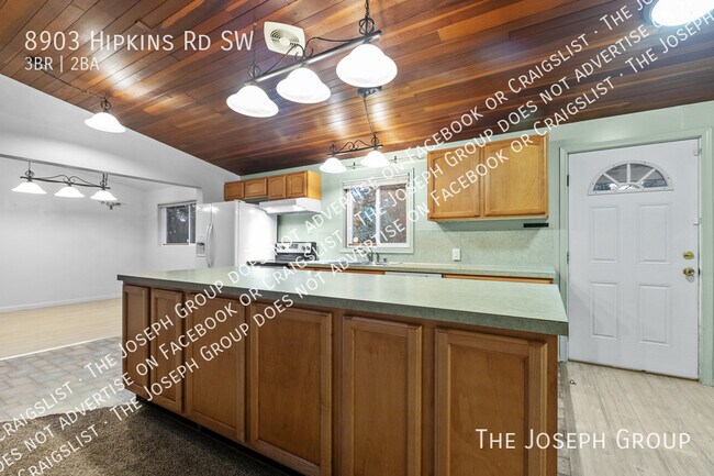 Building Photo - 8903 Hipkins Rd SW