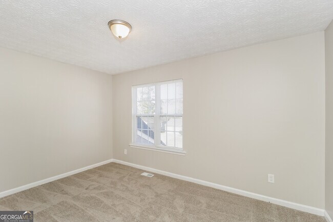 Building Photo - 1358 Ling Dr