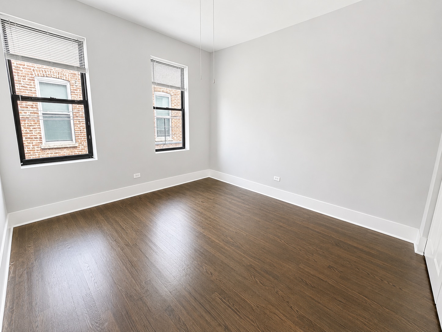 Building Photo - 1044 W 18th St