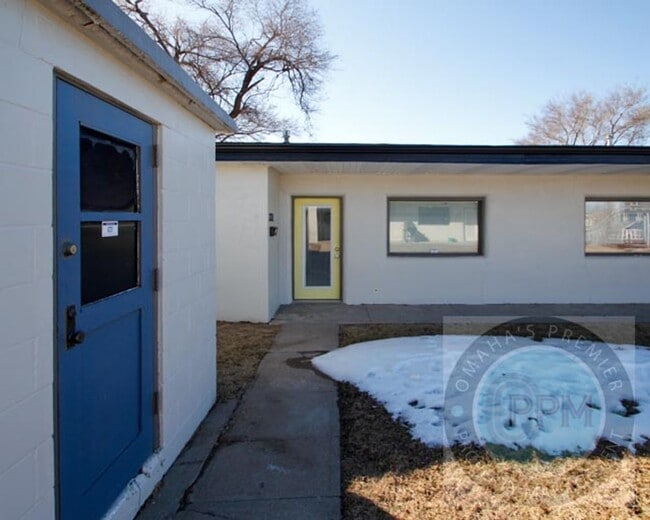 Building Photo - GBR 3309 S 32 Avenue