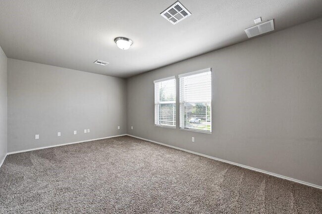 Building Photo - 374 Wincliff Dr