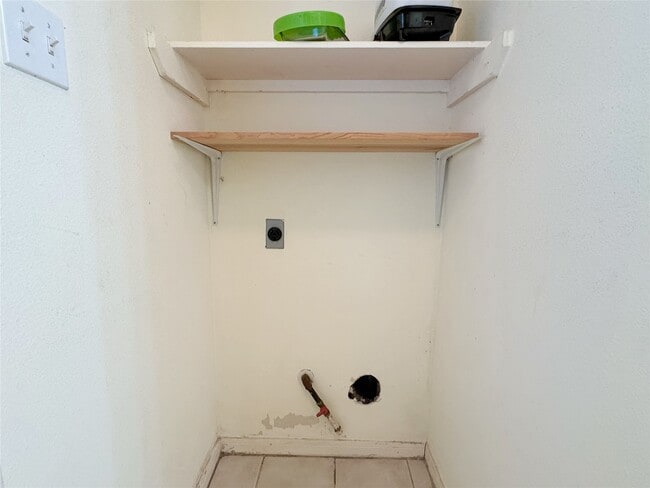 Building Photo - 8631 Mapletwist St