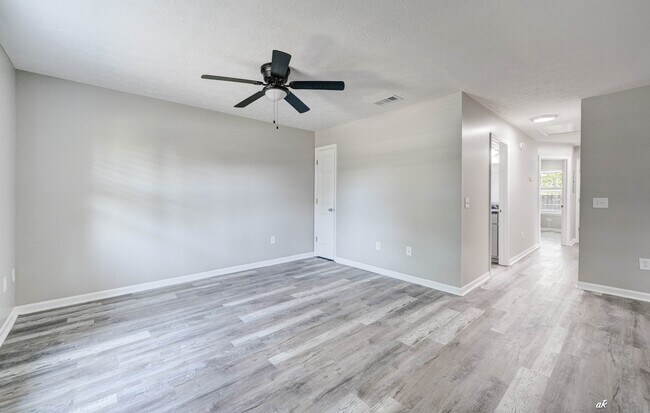 Building Photo - 3712 Burnham Way