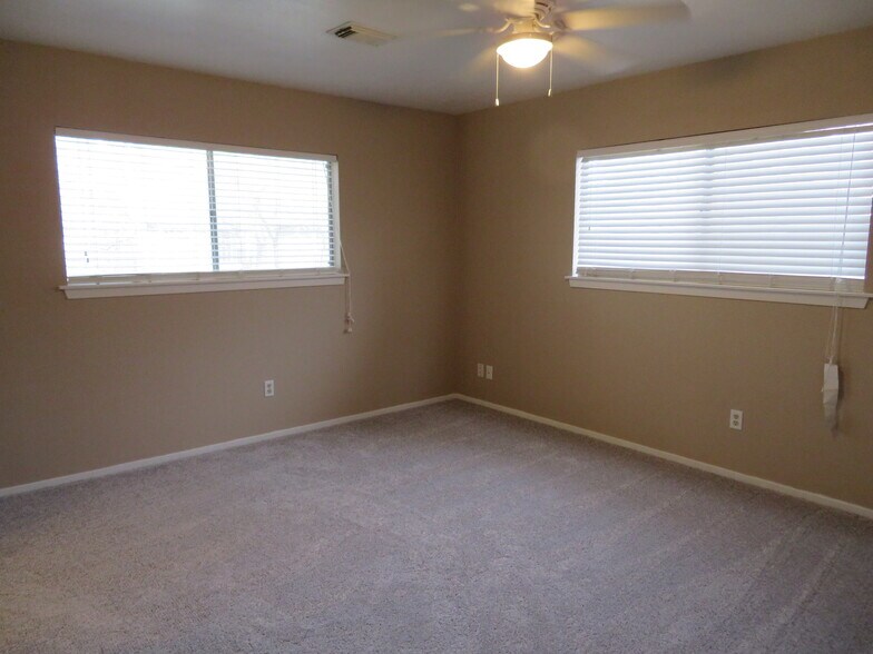 Master bedroom - 14510 Cypress Leaf Drive