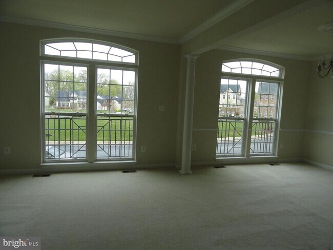 Building Photo - 2711 Lucas Run Way