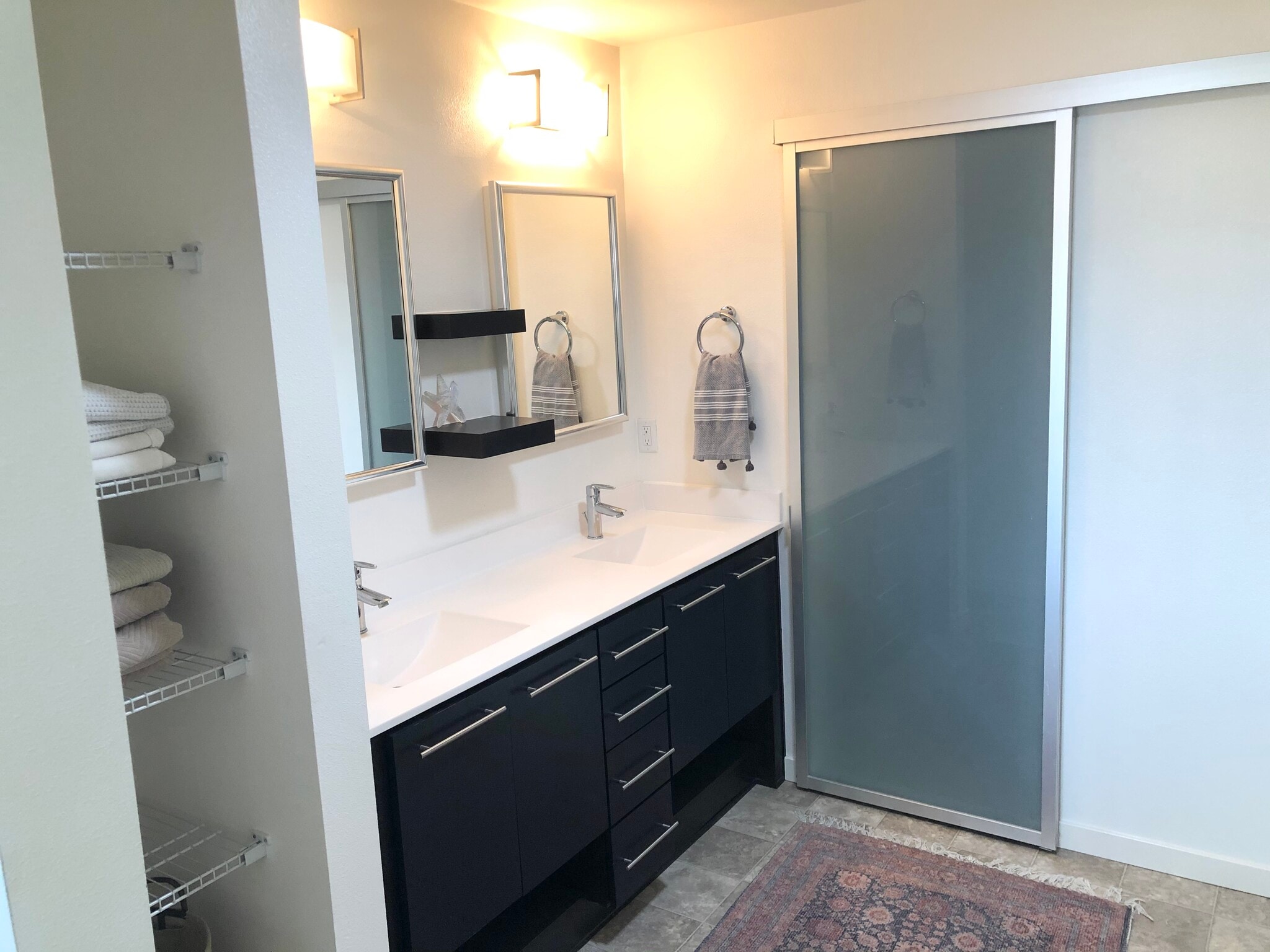 Master Bathroom - 9627 Dunning Cir
