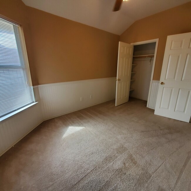 Building Photo - 121 Mesa Del Sol