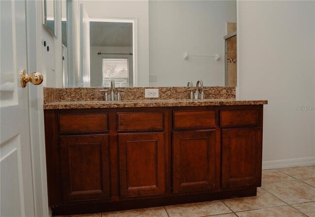 Building Photo - 2018 Estancia Cir