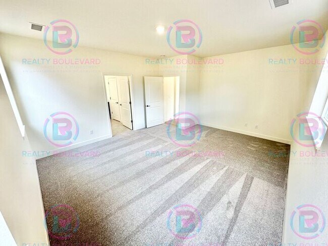 Building Photo - Modern Elegance in the Heart of Carson City- 3-Bedroom Home