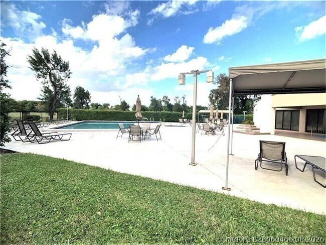 Building Photo - 8360 Sands Point Blvd