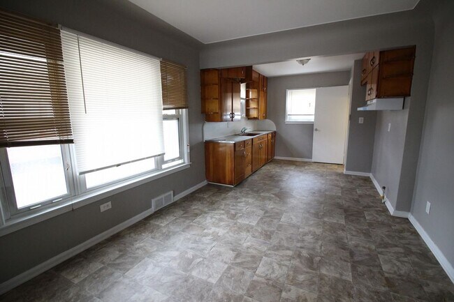 Building Photo - Centerline Home for Rent
