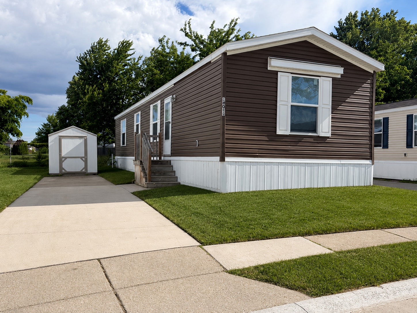 Building Photo - 16011 Villaire Ave