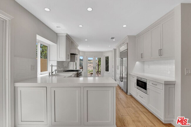 Building Photo - 24701 Cll Conejo