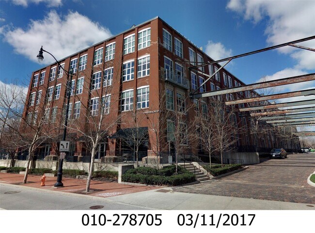 Building Photo - 448 W Nationwide Blvd