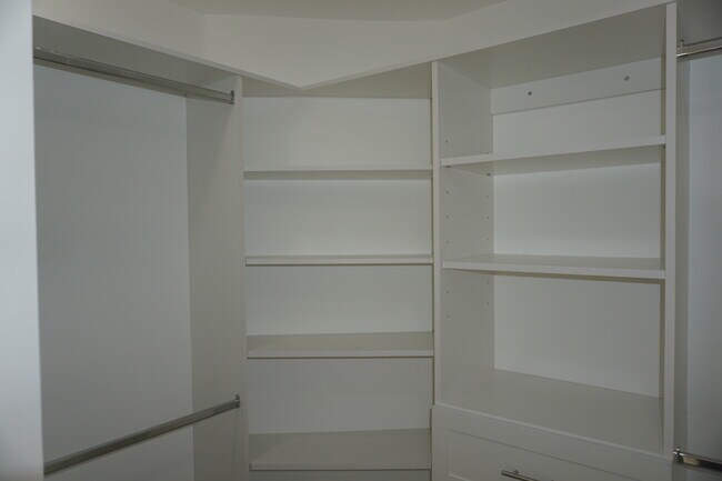 Building Photo - 15614 SW 110th Terrace