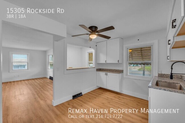 Building Photo - 15305 Rockside Rd