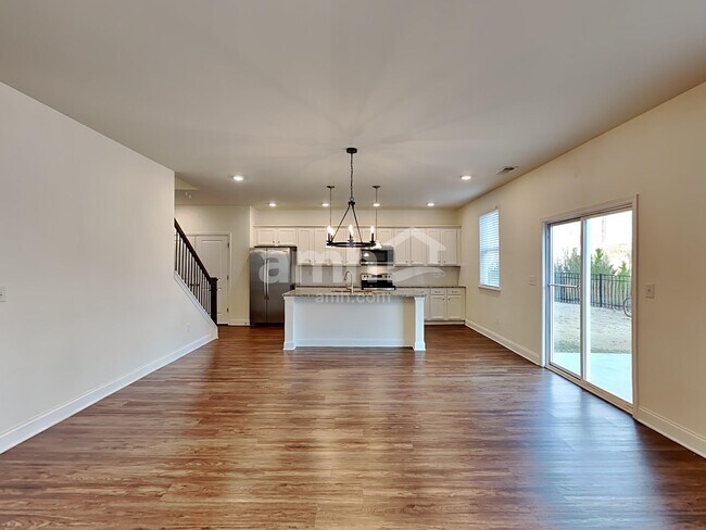 Building Photo - 300 Bourne St