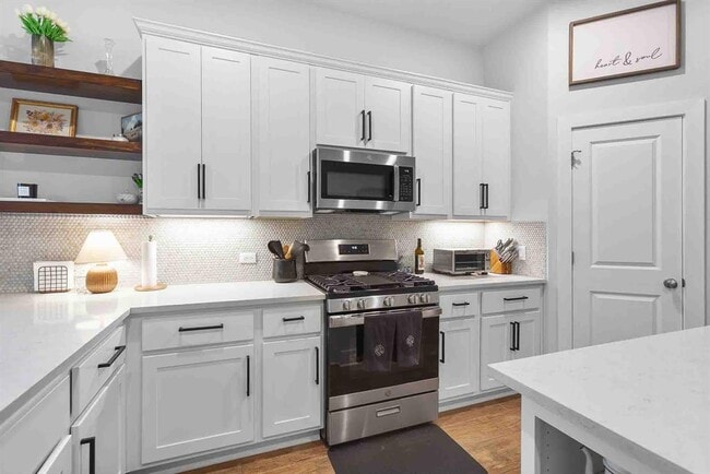 Building Photo - 185 Brooks Ranch Dr