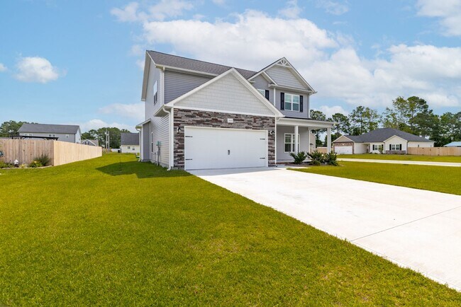 Building Photo - 4 Bedroom Home in Holly Ridge for Rent