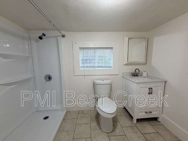 Building Photo - 3014 Rosalie St