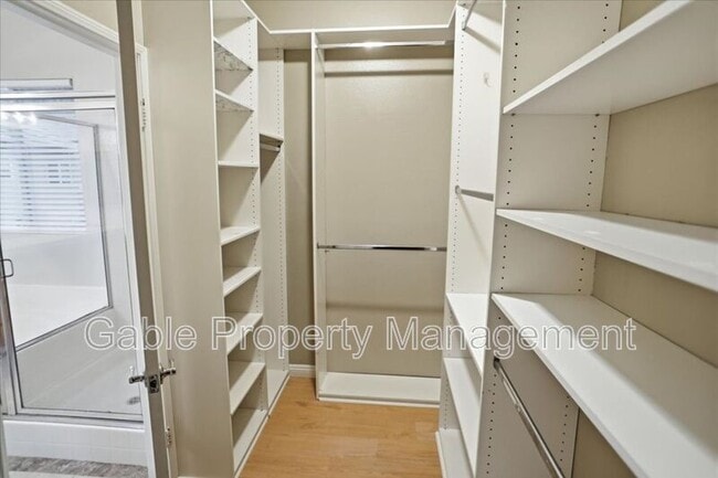 Building Photo - 30319 W Cedar Oak Ln