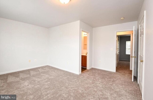 Building Photo - 10914 Coreys Way