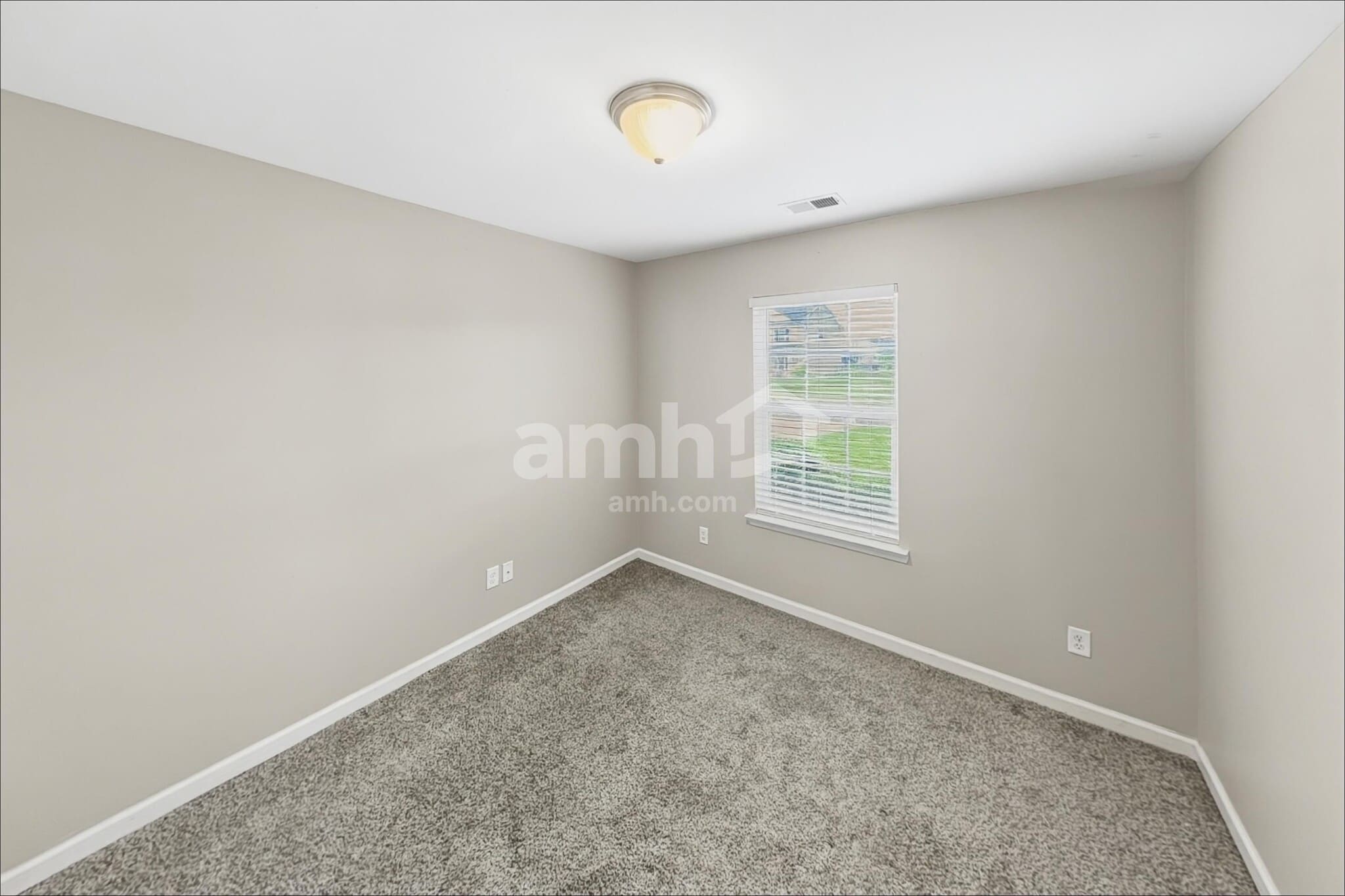 Building Photo - 298 Willow Point Cir