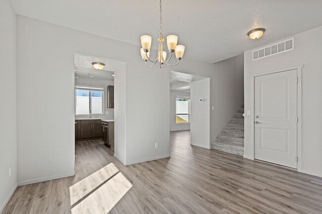Building Photo - Stunning 3 Bed, 2.5 Bath Home in Spokane V...