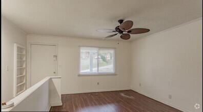Building Photo - 229 Sweetland Dr
