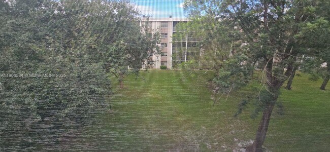 Building Photo - 1200 NW 87th Ave